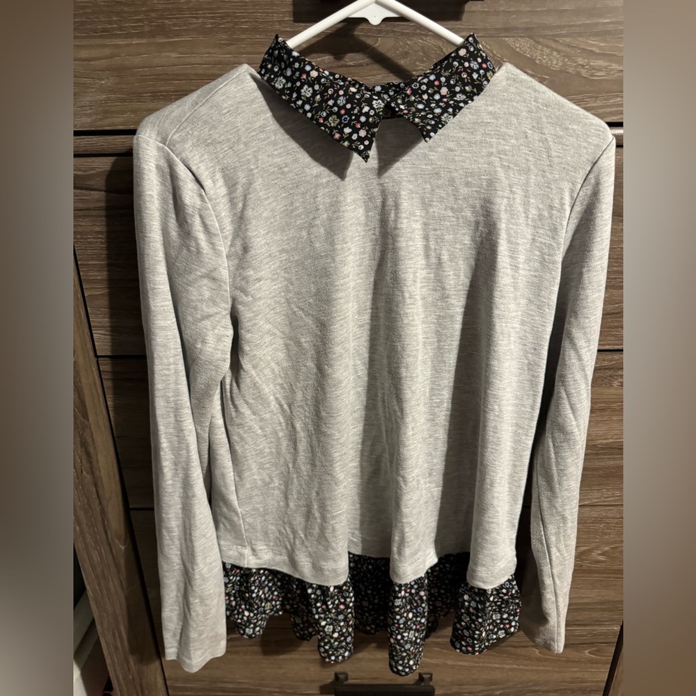 LOFT Medium Sweater with Floral Collar